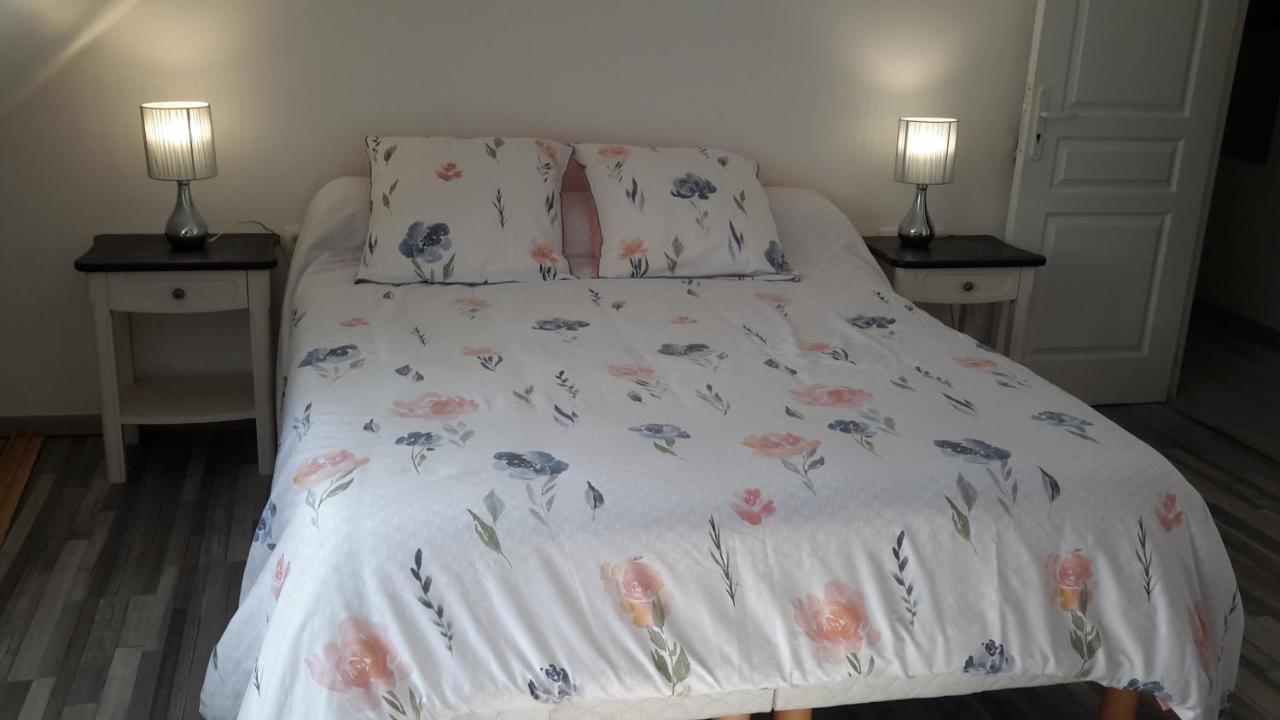 Le Chat Bleu Pont-Croix Eksteriør billede